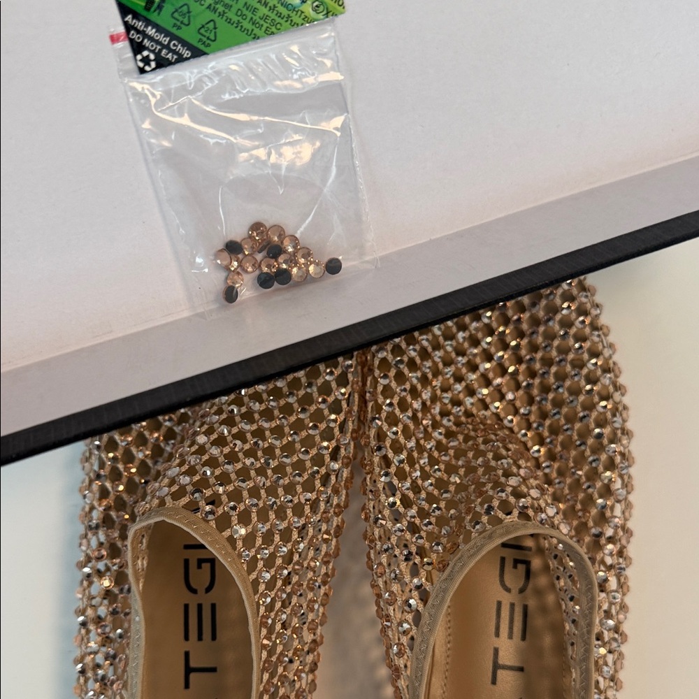 🔑 Strategia Rhinestone Shoes - Picture 4 of 5
